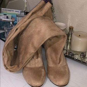 SUEDE THIGH HIGH HEELED BOOTS!